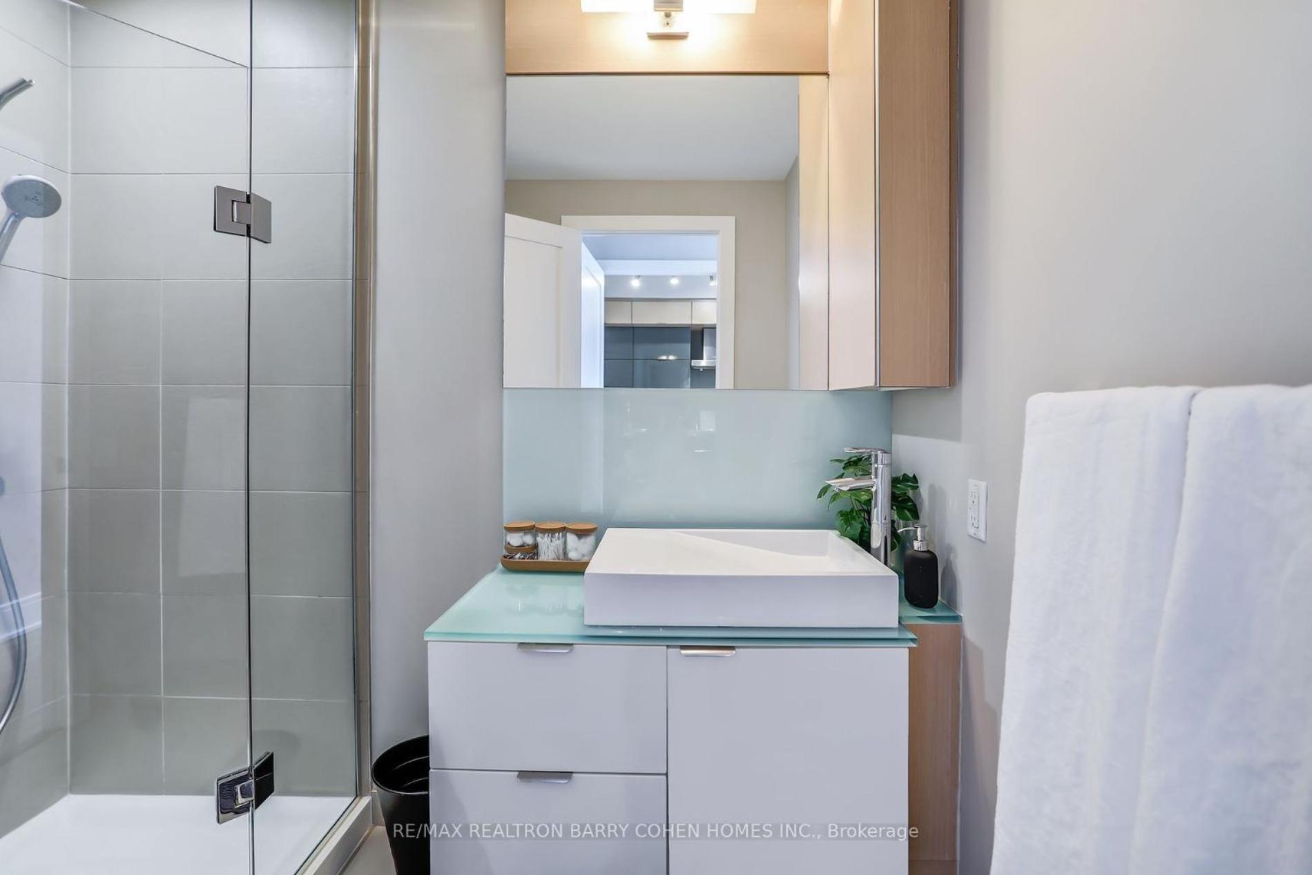 Downtown Suites With Free Parking Toronto Exterior foto